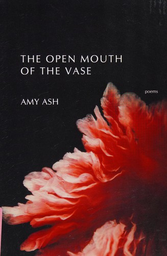 The open mouth of the vase