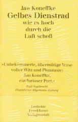 Gelbes Dienstrad, wie es hoch durch die Luft schoss