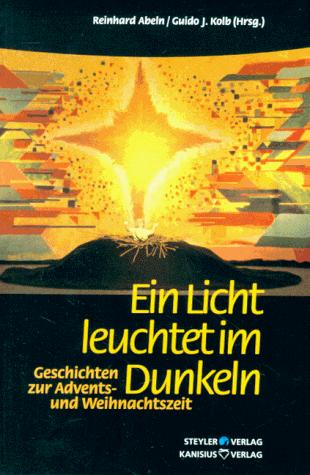 Ein Licht leuchtet im Dunkeln.