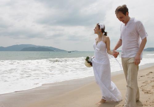 Những bí truyền về chọn và nuôi gà chọi