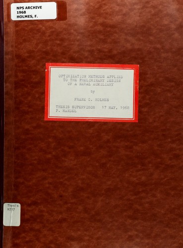 Optimization methods applied to the preliminary design of a naval auxiliary